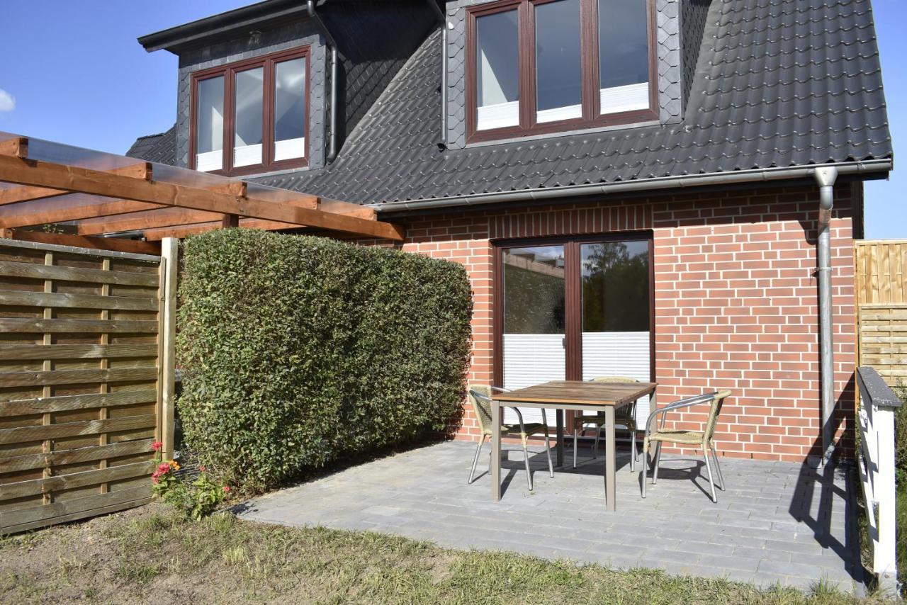 Pension Zur Schleuse Garni Am Elbe Luebeck - Kanal In Witzeeze Buitenkant foto